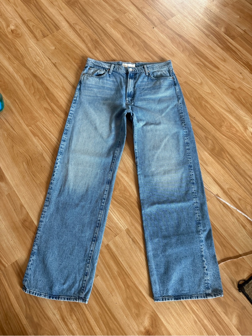 Awesome Mother Denim The Dodger Sneak Jeans in Leap at the Chance - Sz 32